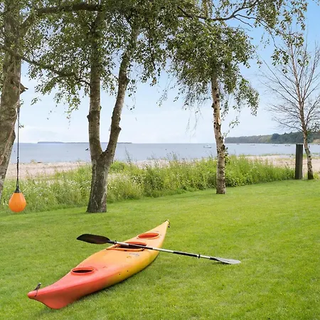 Vakantiehuis Gorgeous In With Kitchen Sjolund