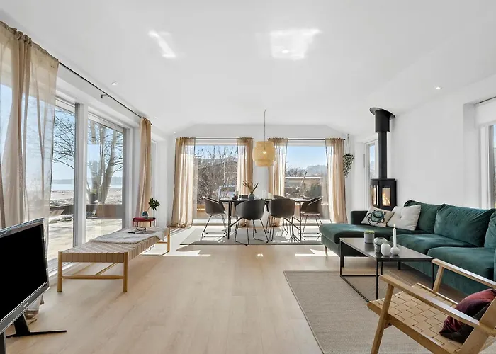 Holiday home Gorgeous In With Kitchen Sjolund