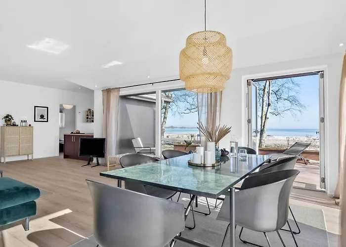 Σπίτι διακοπών Gorgeous In With Kitchen Sjolund