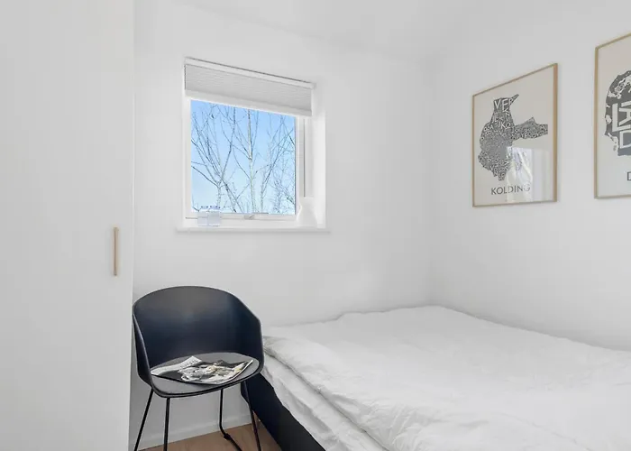 Gorgeous In With Kitchen